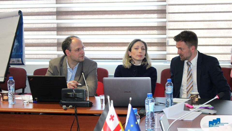პიარის სტრატეგიები პროფესიულ განათლებასთან მიმართებაში