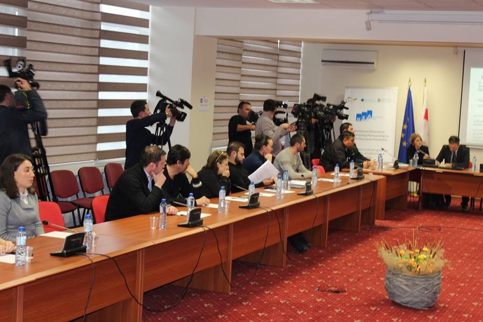 კერძო სექტორმა შრომის უსაფრთხოების კანონპოექტზე იმსჯელა დამსაქმებელთა ასოციაციაში